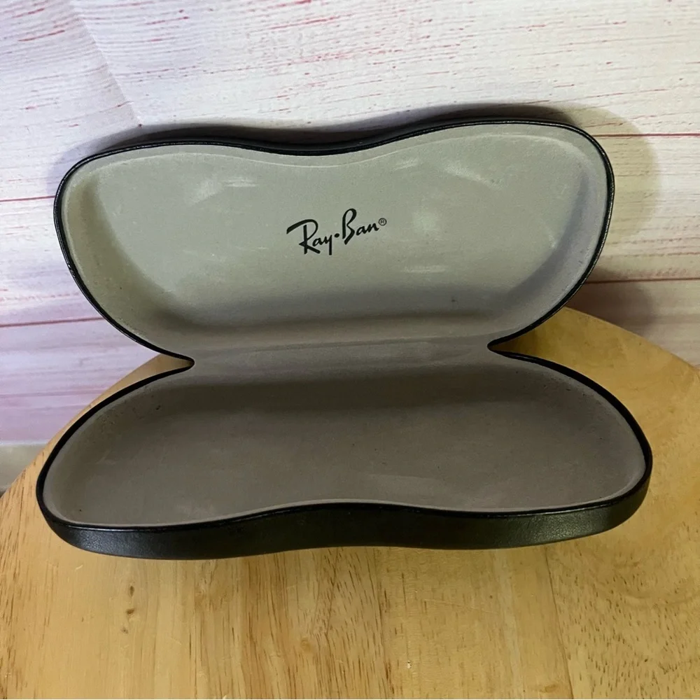 Ray-Ban Hard‎ Sunglass Case